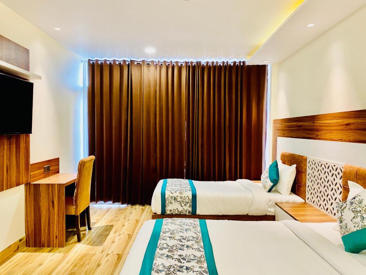 Hotel White House By An Hotels - Walking Distance From Golden Temple Amritsar Ngoại thất bức ảnh