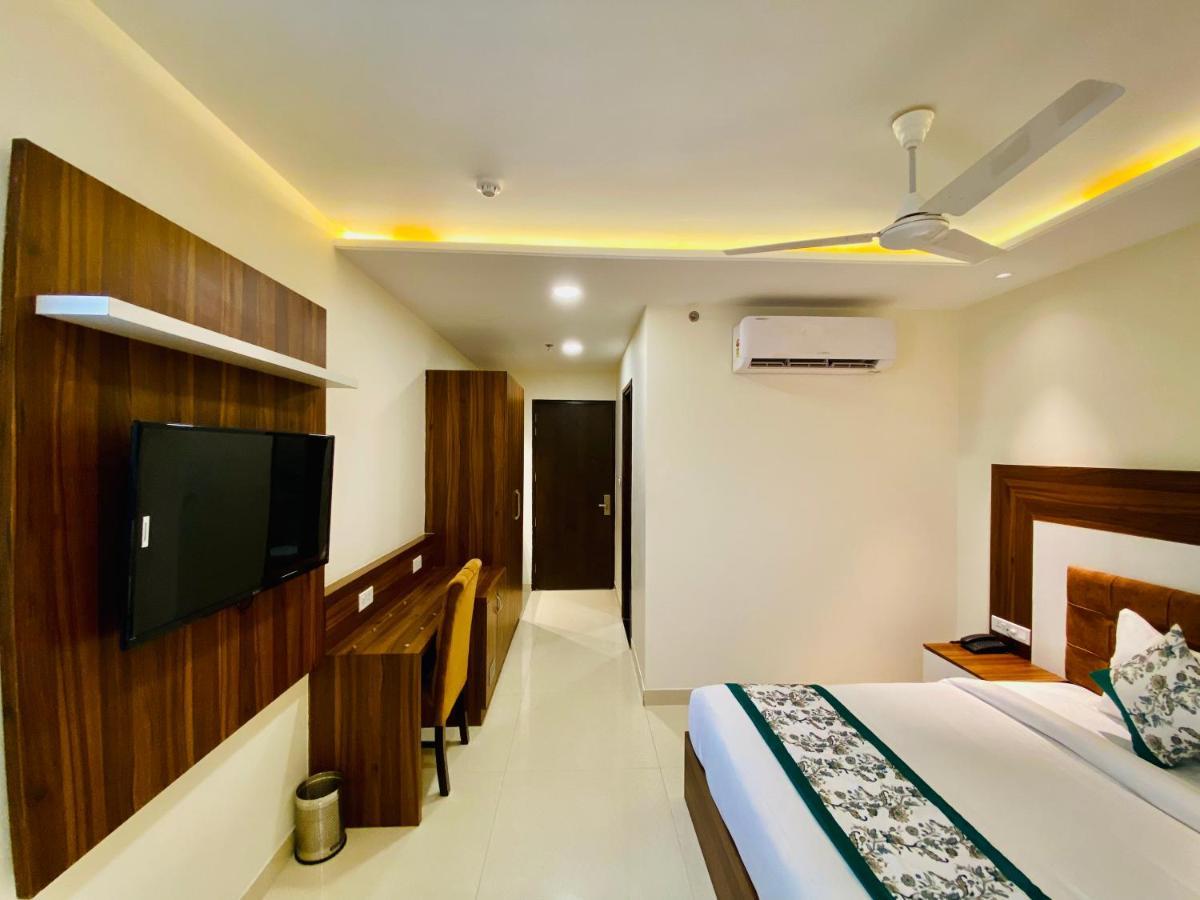 Hotel White House By An Hotels - Walking Distance From Golden Temple Amritsar Ngoại thất bức ảnh