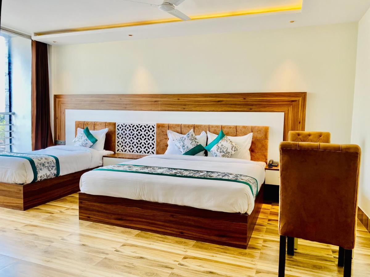 Hotel White House By An Hotels - Walking Distance From Golden Temple Amritsar Ngoại thất bức ảnh